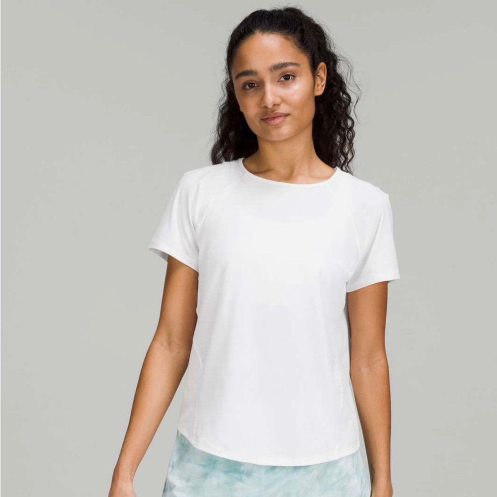 Lululemon Women’s Lightweight Stretch Run Short Sleeve Style# W3FFZS